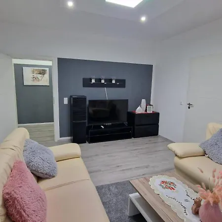 Ct Apartment Wurzen Eksteriør billede